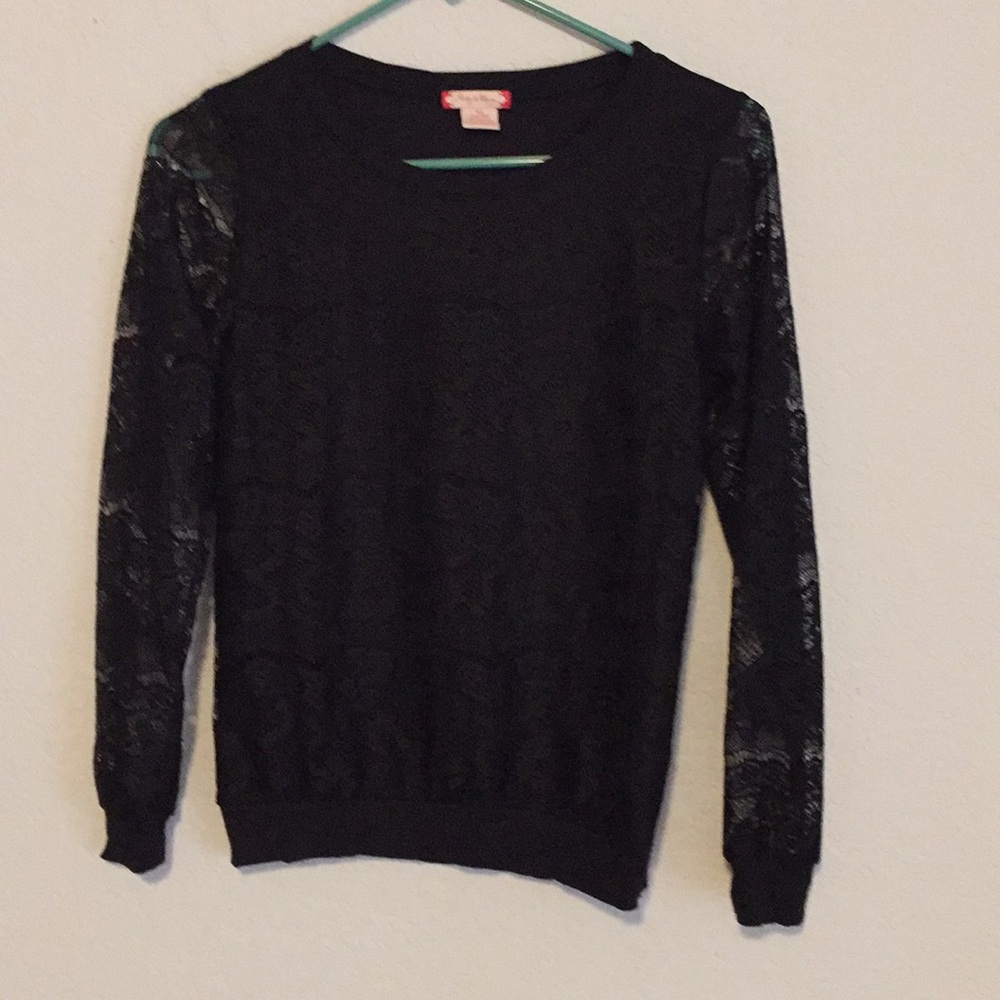 Girls lace long sleeve shirt